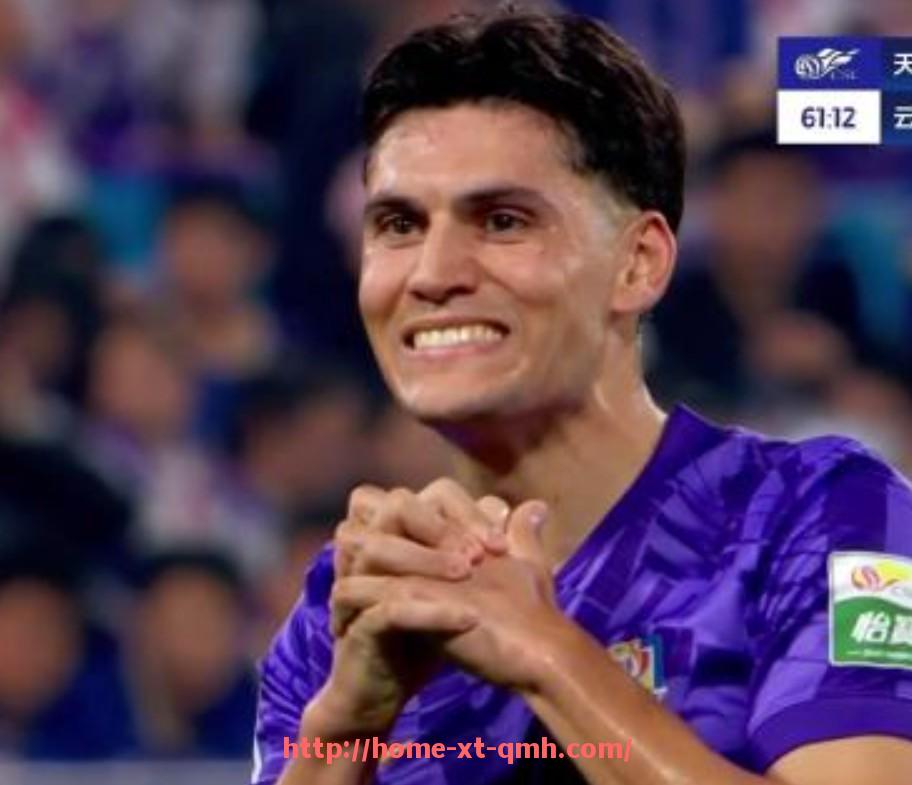 球盟会官网-意甲豪门球队的前锋阵容及进攻特点